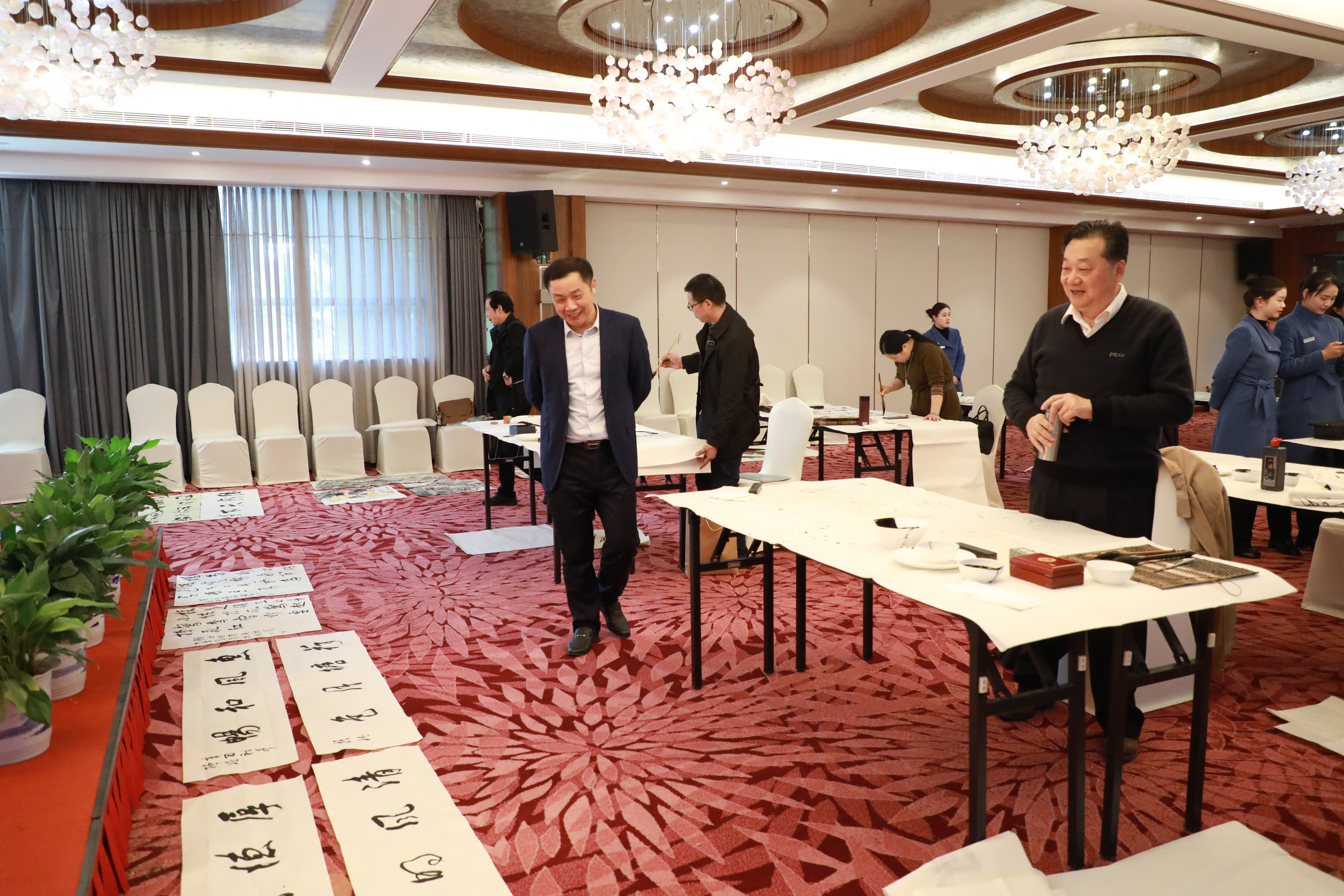 11.25書畫大師聚君瀾酒店 聯(lián)誼筆會(huì)助陣文化旅游.jpg 11.25書畫大師聚君瀾酒店 聯(lián)誼筆會(huì)助陣文化旅游.jpg