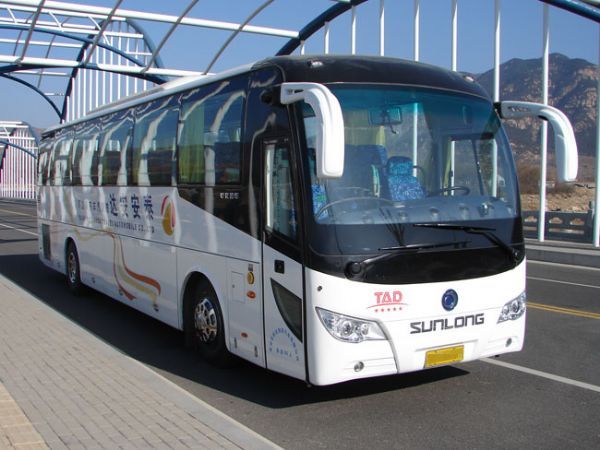 在高速公路上開(kāi)車(chē)需要注意哪些？